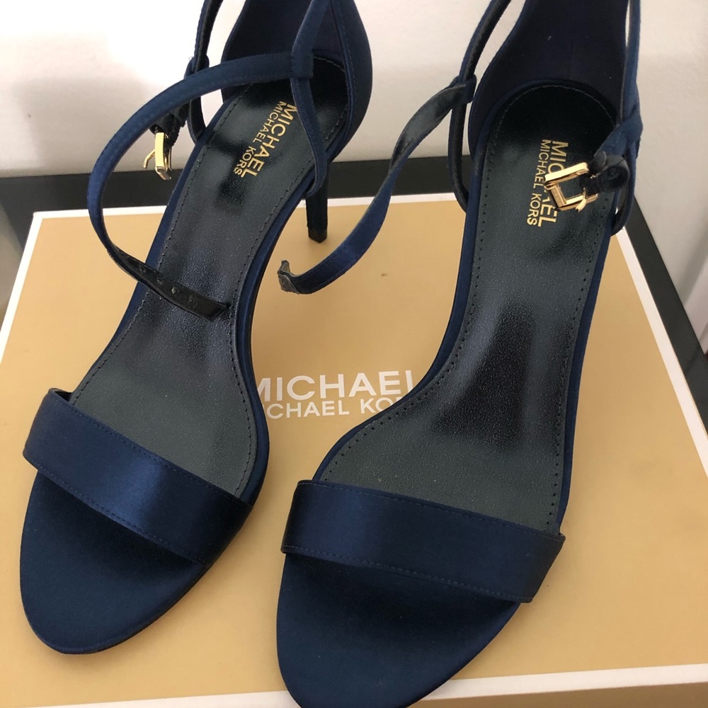 MK Heels - Size 7